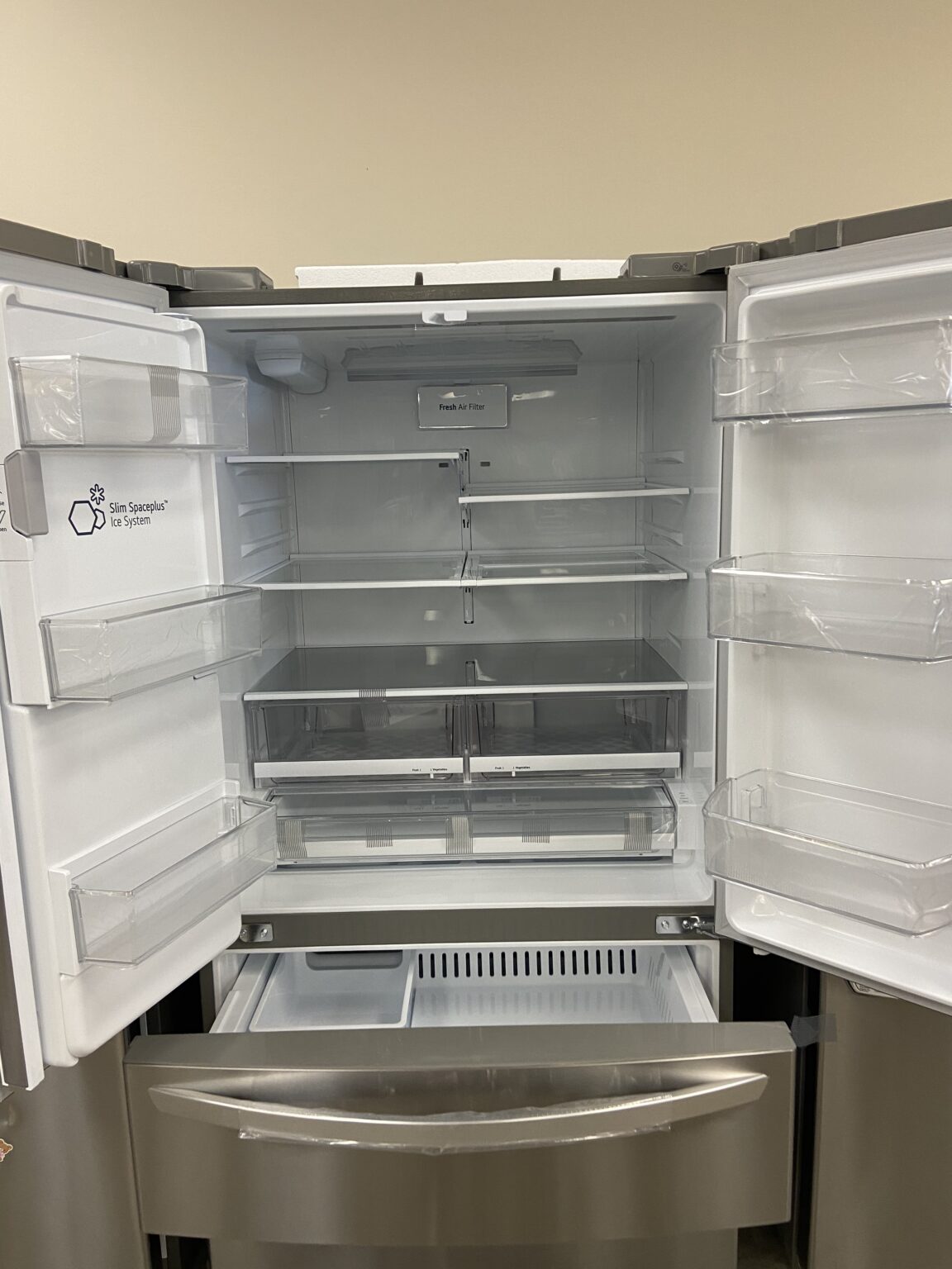 28 cu ft. Smart Double Freezer Refrigerator with Craft Ice Appliances