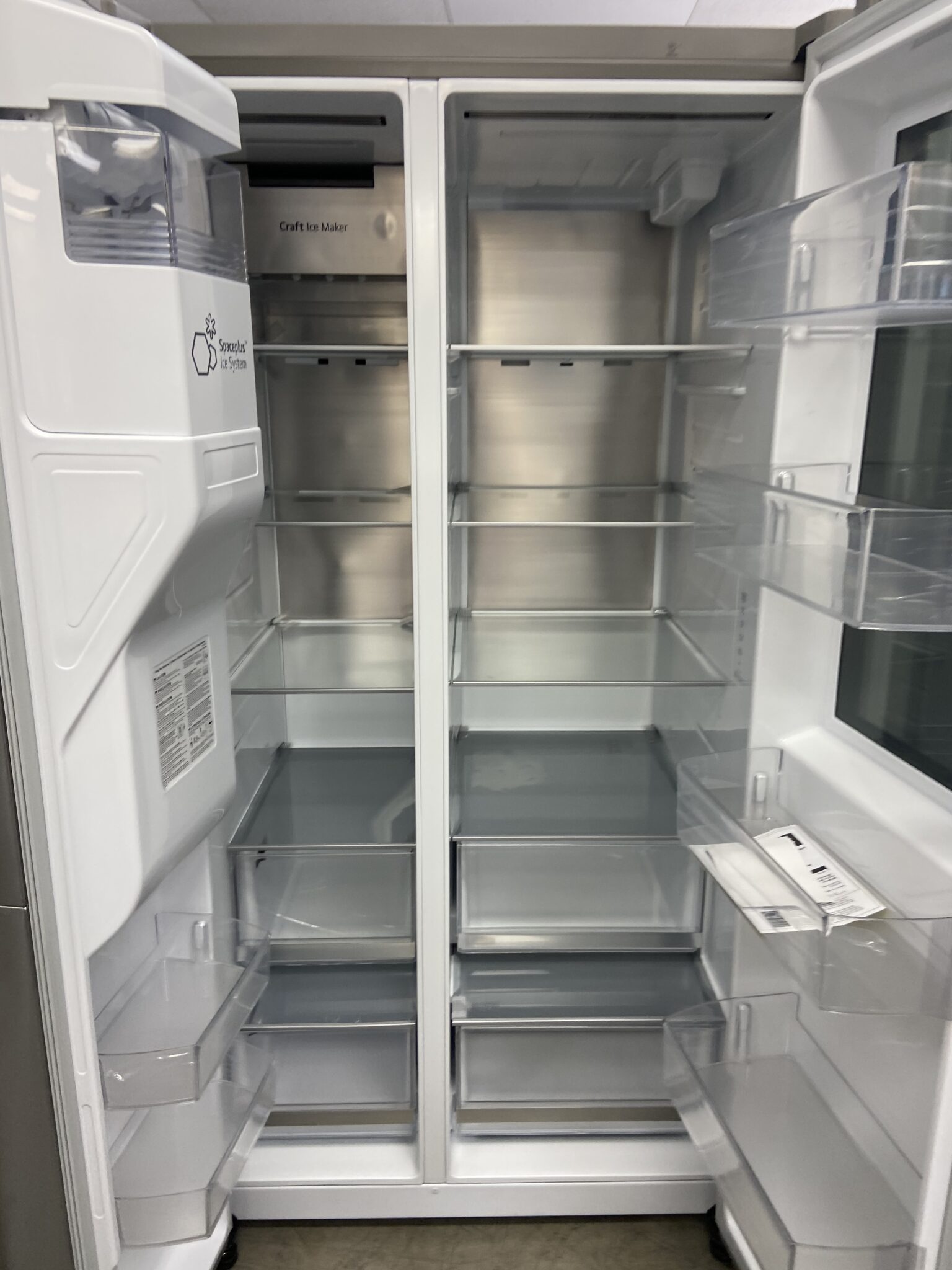 27 cu. ft. SideBySide InstaView Refrigerator Craft Ice, Cubed Ice, Crushed Ice Appliances 4