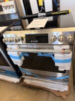 GE Cafe 30 in. Smart Slide-In, Front control, Induction and Convection Electric Range with warming drawer - Image 3